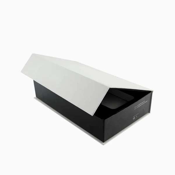 Flip Top Boxes with Magnetic Closure